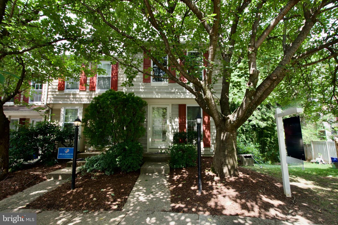 11900 FIELDTHORN CT, RESTON, Virginia 20194, 2 Bedrooms Bedrooms, ,2 BathroomsBathrooms,Residential,For sale,11900 FIELDTHORN CT,VAFX2253822 MLS # VAFX2253822