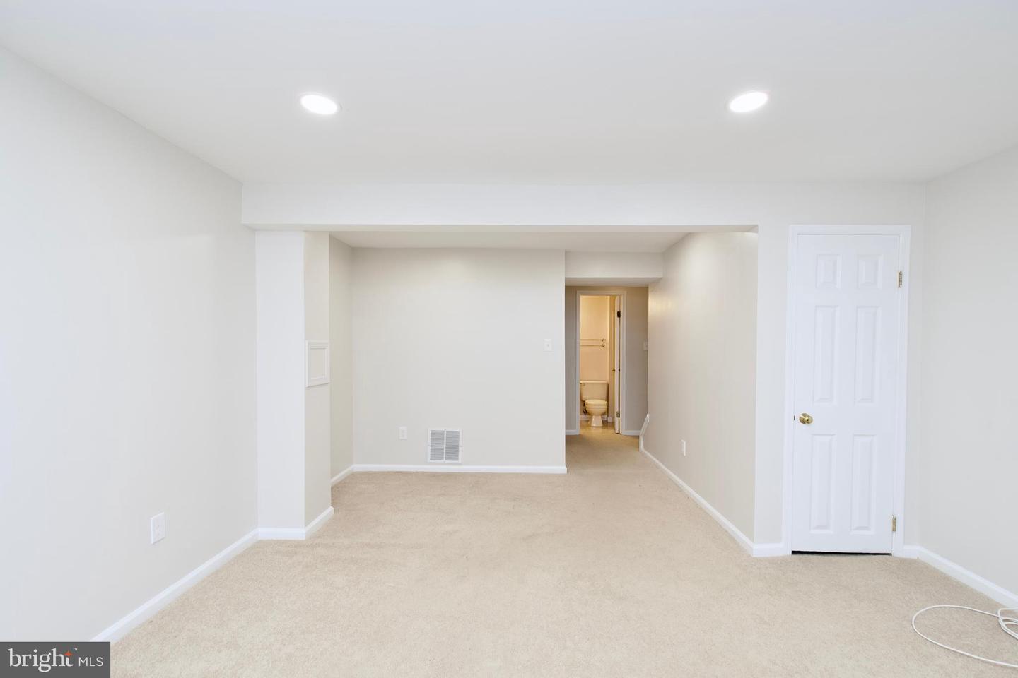 11900 FIELDTHORN CT, RESTON, Virginia 20194, 2 Bedrooms Bedrooms, ,2 BathroomsBathrooms,Residential,For sale,11900 FIELDTHORN CT,VAFX2253822 MLS # VAFX2253822