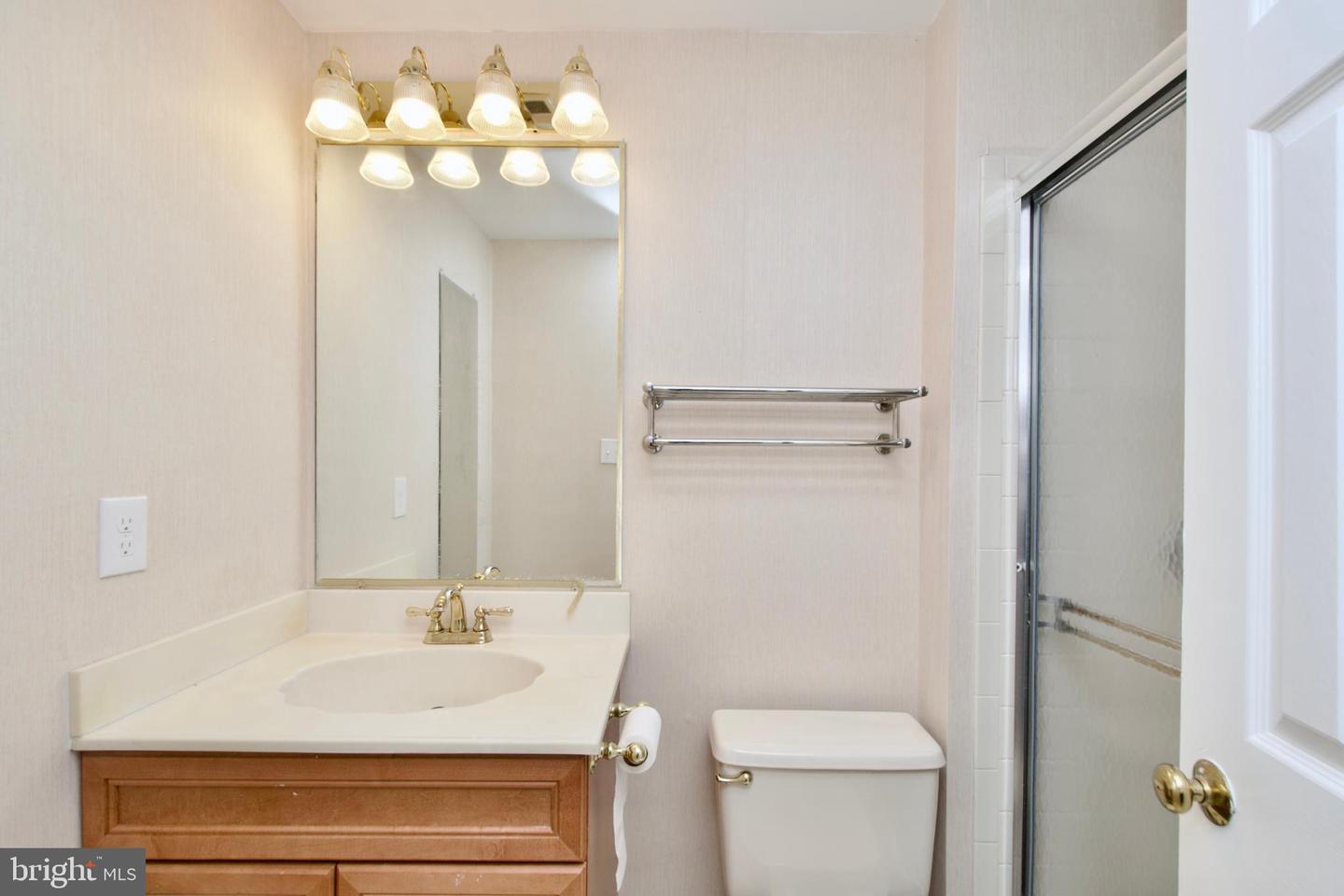 11900 FIELDTHORN CT, RESTON, Virginia 20194, 2 Bedrooms Bedrooms, ,2 BathroomsBathrooms,Residential,For sale,11900 FIELDTHORN CT,VAFX2253822 MLS # VAFX2253822