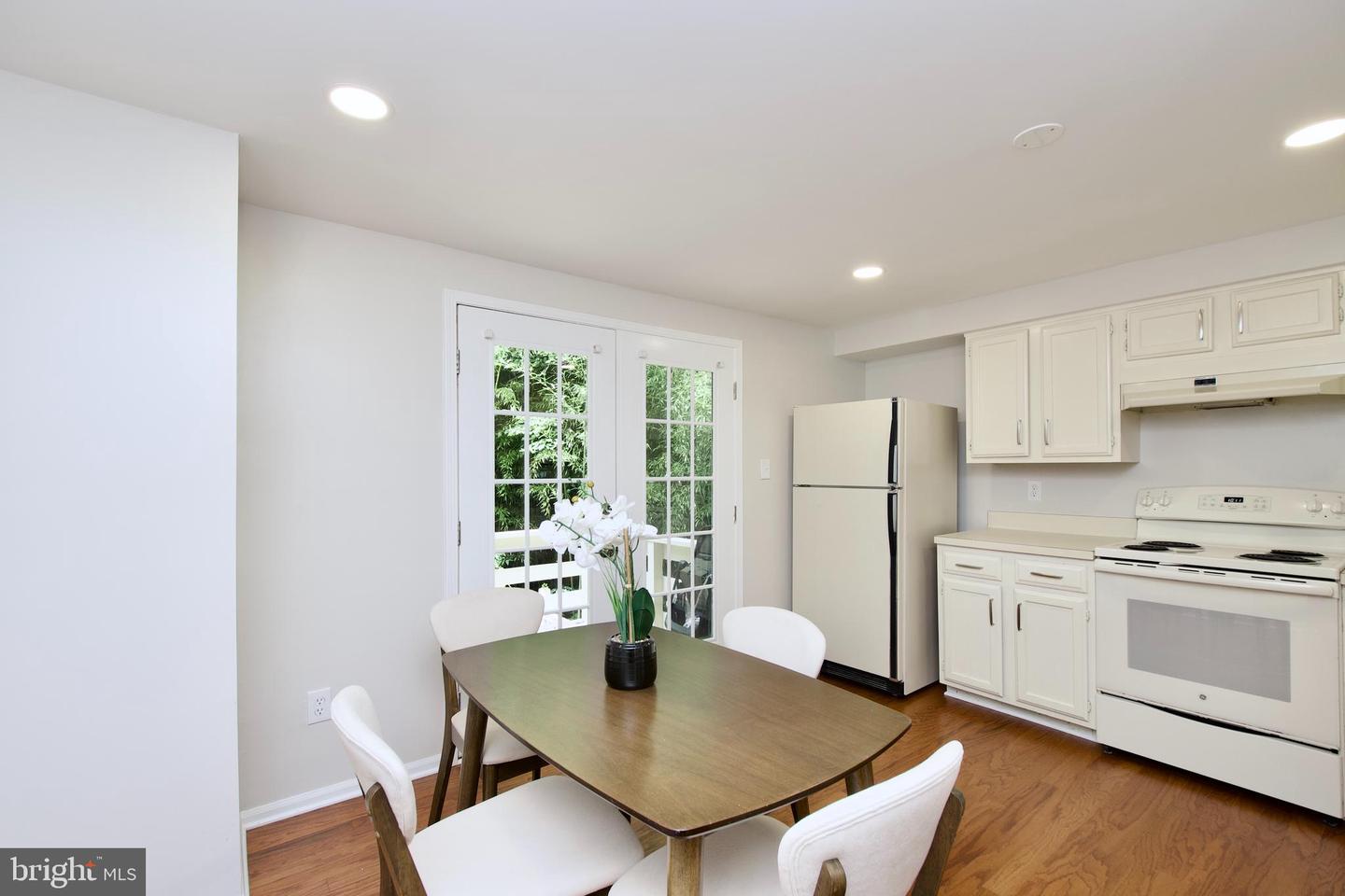 11900 FIELDTHORN CT, RESTON, Virginia 20194, 2 Bedrooms Bedrooms, ,2 BathroomsBathrooms,Residential,For sale,11900 FIELDTHORN CT,VAFX2253822 MLS # VAFX2253822