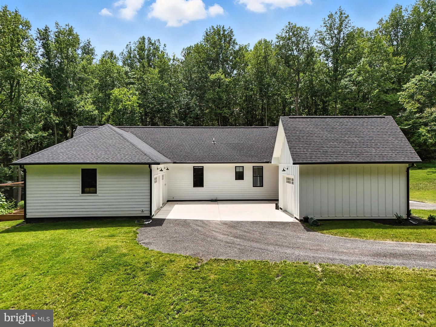 41737 DALEVIEW LN, LEESBURG, Virginia 20176, 4 Bedrooms Bedrooms, ,3 BathroomsBathrooms,Residential,For sale,41737 DALEVIEW LN,VALO2101410 MLS # VALO2101410