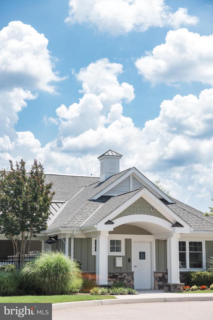 7201 STAFFORD PARK DR, MOSELEY, Virginia 23120, 4 Bedrooms Bedrooms, ,2 BathroomsBathrooms,Residential,For sale,7201 STAFFORD PARK DR,VACF2001220 MLS # VACF2001220