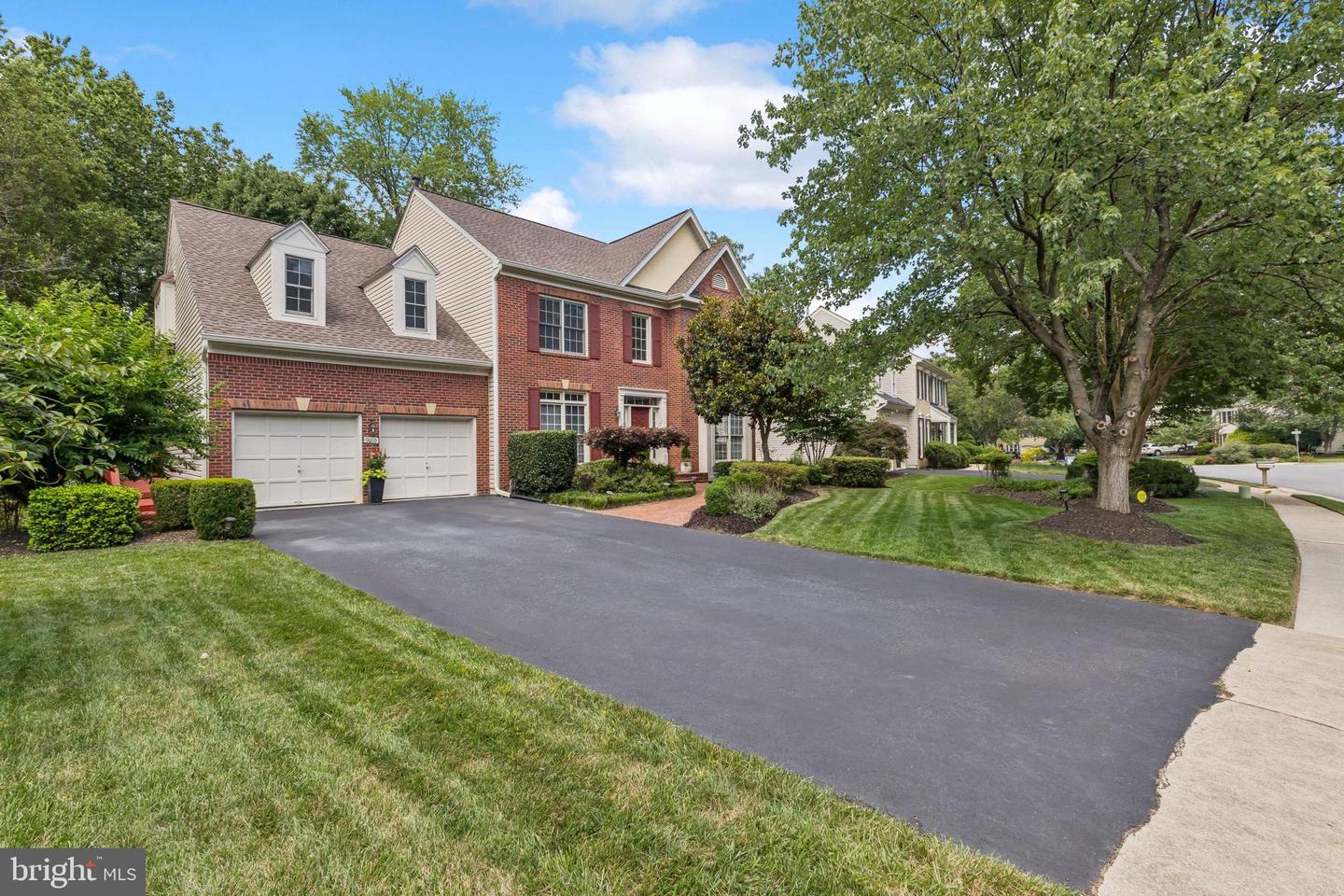 9010 WEATHERLY WAY, LORTON, Virginia 22079, 5 Bedrooms Bedrooms, ,4 BathroomsBathrooms,Residential,For sale,9010 WEATHERLY WAY,VAFX2254428 MLS # VAFX2254428