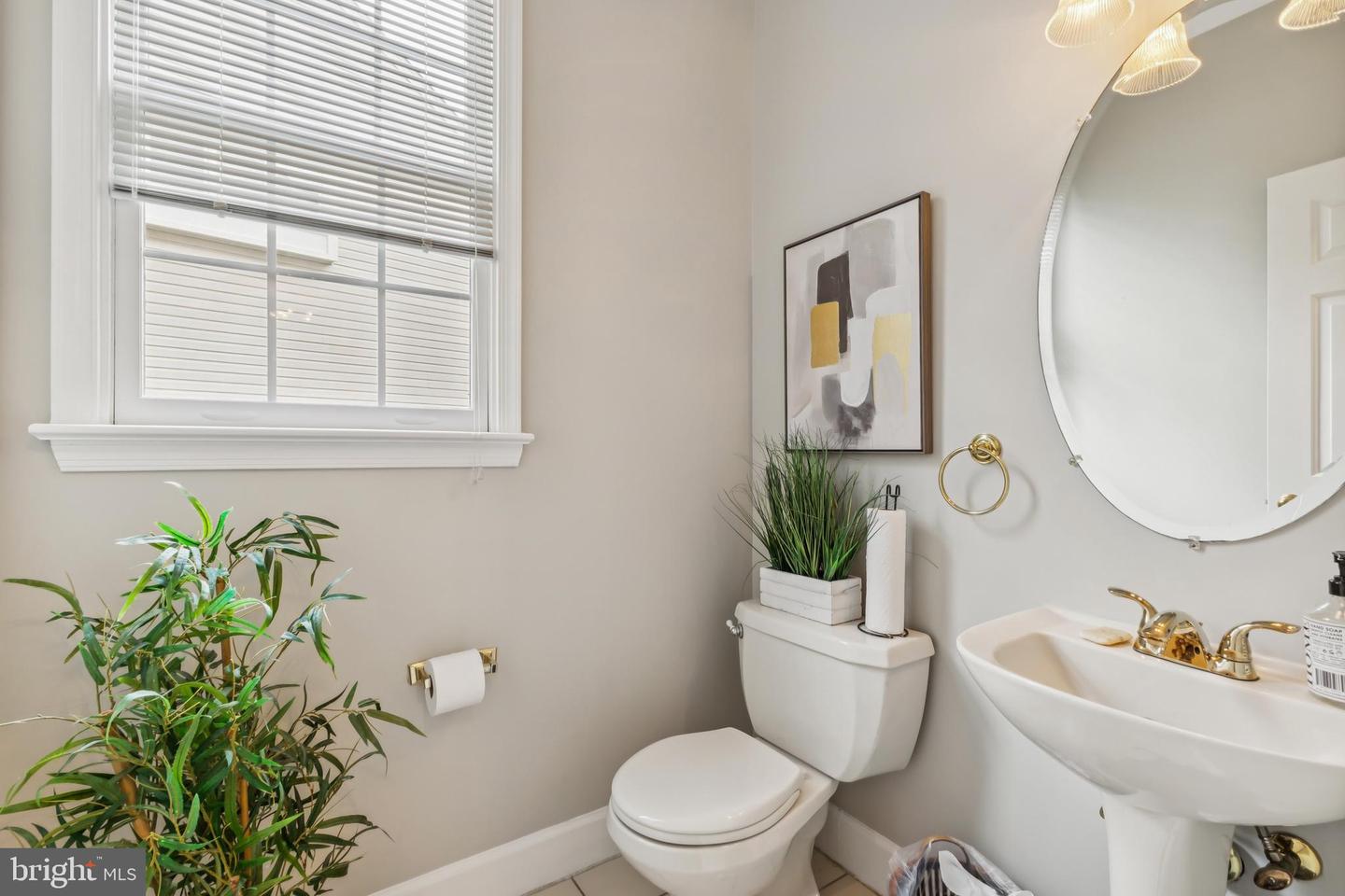 9010 WEATHERLY WAY, LORTON, Virginia 22079, 5 Bedrooms Bedrooms, ,4 BathroomsBathrooms,Residential,For sale,9010 WEATHERLY WAY,VAFX2254428 MLS # VAFX2254428