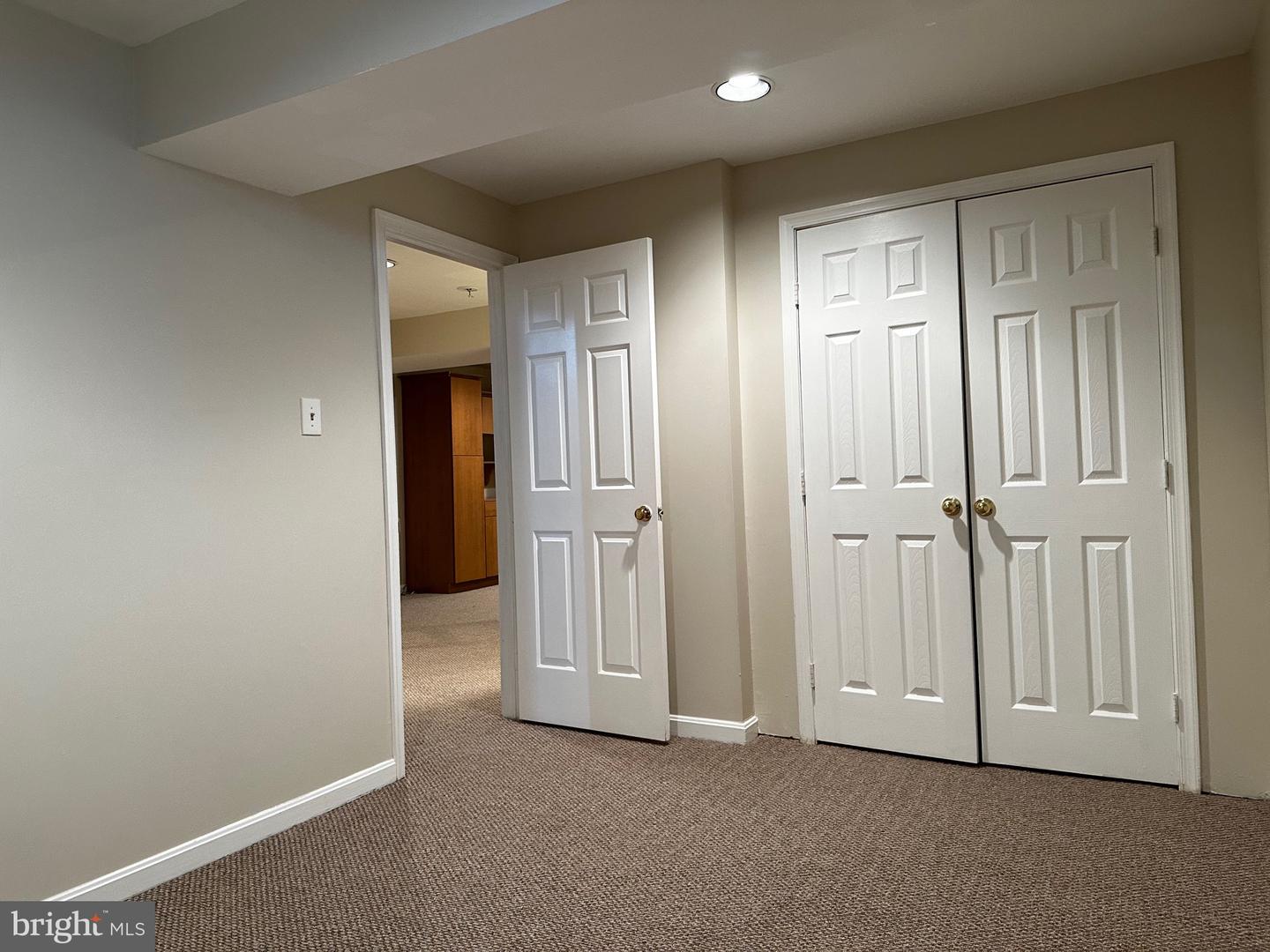 6517 SUMMERTON WAY, SPRINGFIELD, Virginia 22150, 3 Bedrooms Bedrooms, ,3 BathroomsBathrooms,Residential,For sale,6517 SUMMERTON WAY,VAFX2254460 MLS # VAFX2254460