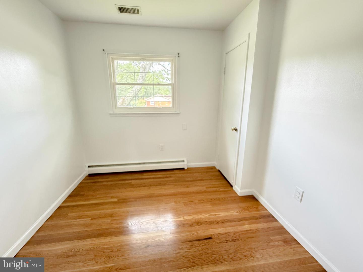 14601 BROOK DR, WOODBRIDGE, Virginia 22193, 3 Bedrooms Bedrooms, ,1 BathroomBathrooms,Residential,For sale,14601 BROOK DR,VAPW2098818 MLS # VAPW2098818