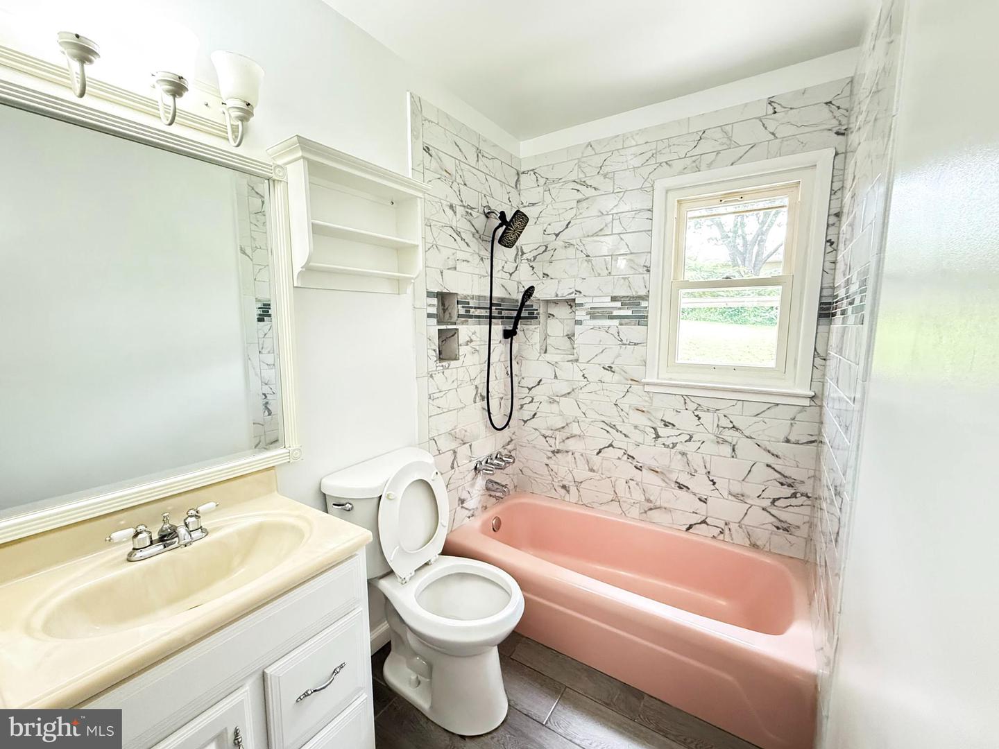 14601 BROOK DR, WOODBRIDGE, Virginia 22193, 3 Bedrooms Bedrooms, ,1 BathroomBathrooms,Residential,For sale,14601 BROOK DR,VAPW2098818 MLS # VAPW2098818