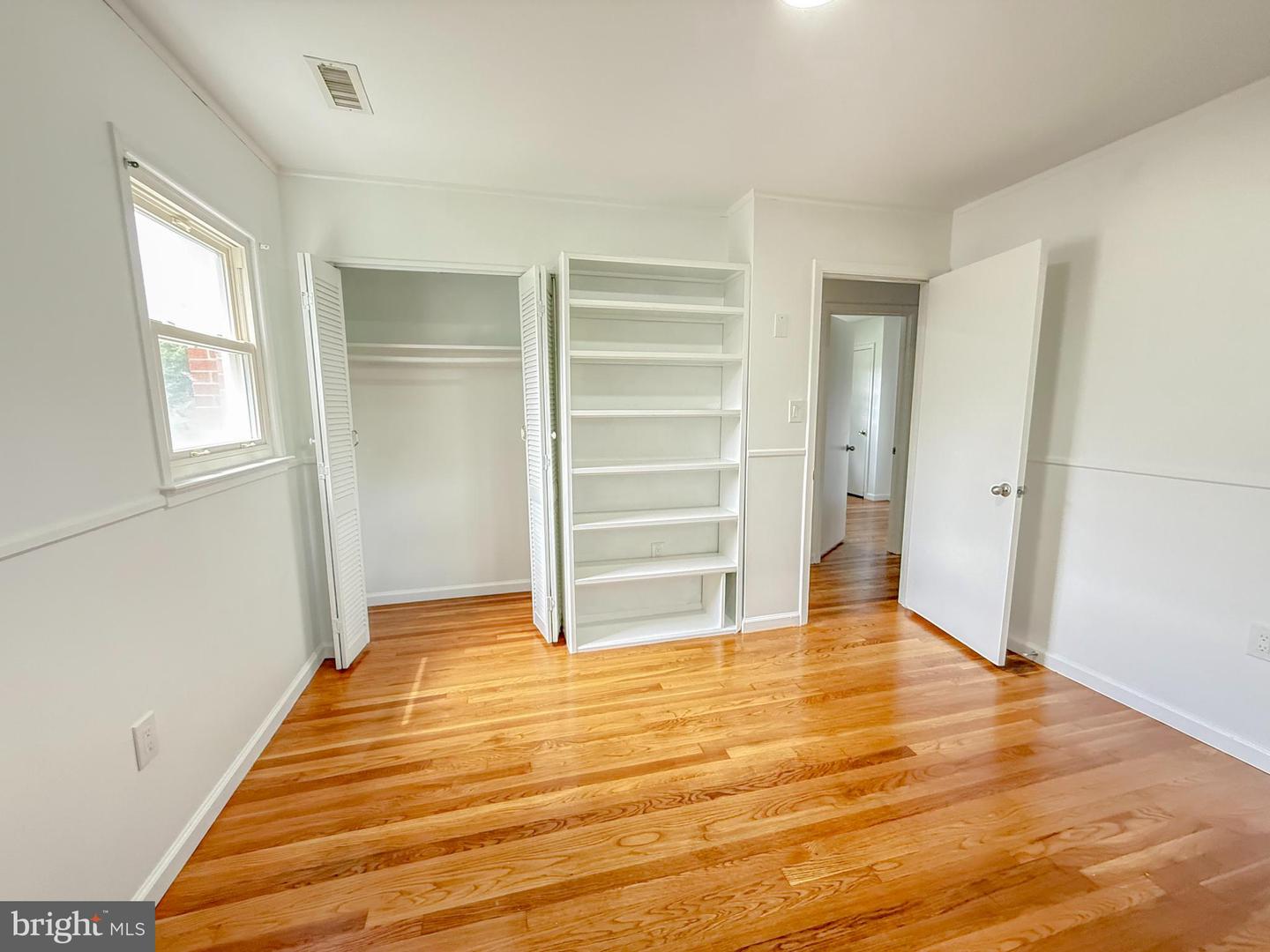 14601 BROOK DR, WOODBRIDGE, Virginia 22193, 3 Bedrooms Bedrooms, ,1 BathroomBathrooms,Residential,For sale,14601 BROOK DR,VAPW2098818 MLS # VAPW2098818