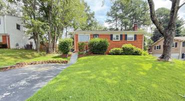 14601 BROOK DR, WOODBRIDGE, Virginia 22193, 3 Bedrooms Bedrooms, ,1 BathroomBathrooms,Residential,For sale,14601 BROOK DR,VAPW2098818 MLS # VAPW2098818