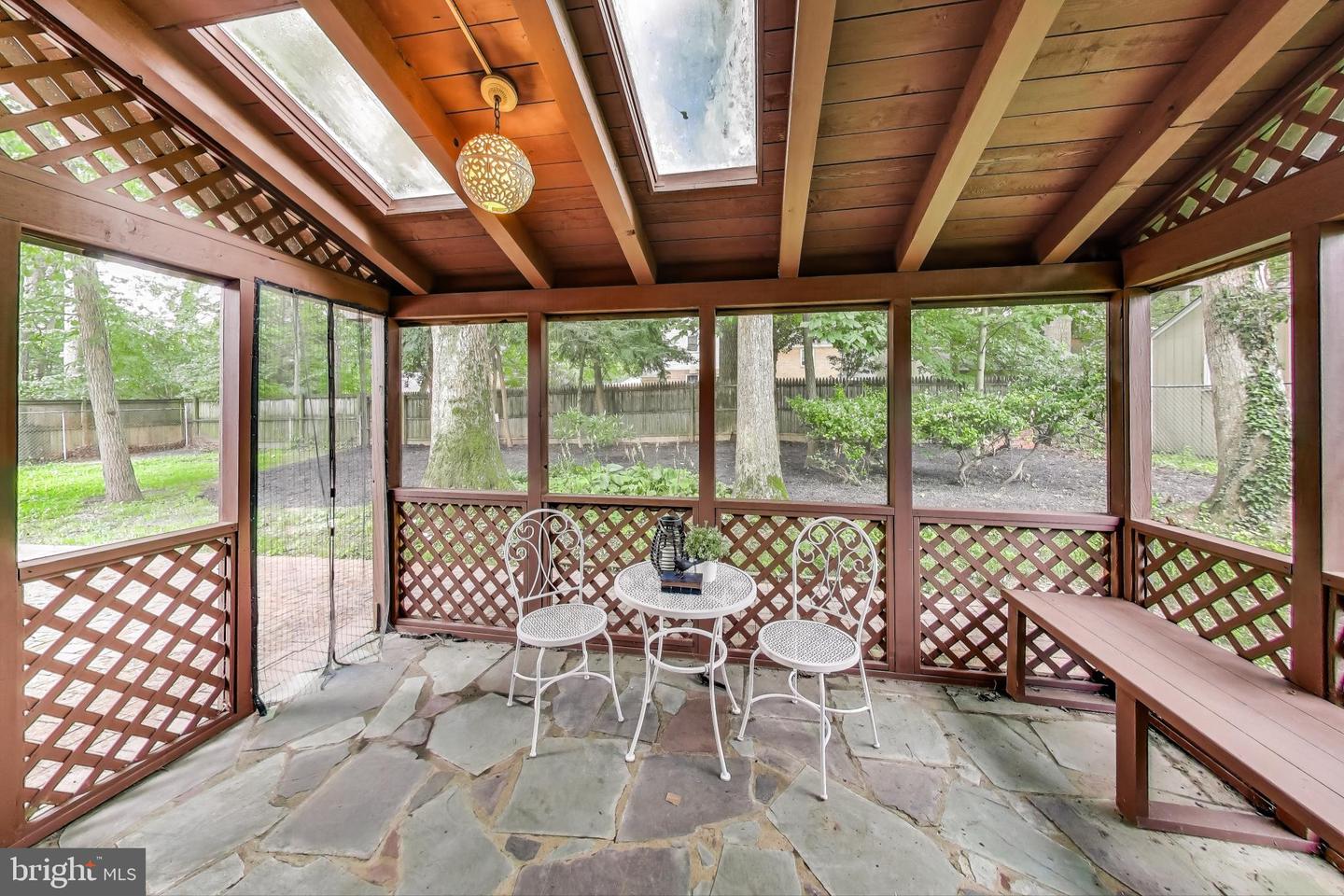 8215 BRIAR CREEK DR, ANNANDALE, Virginia 22003, 4 Bedrooms Bedrooms, 13 Rooms Rooms,2 BathroomsBathrooms,Residential,For sale,8215 BRIAR CREEK DR,VAFX2254538 MLS # VAFX2254538