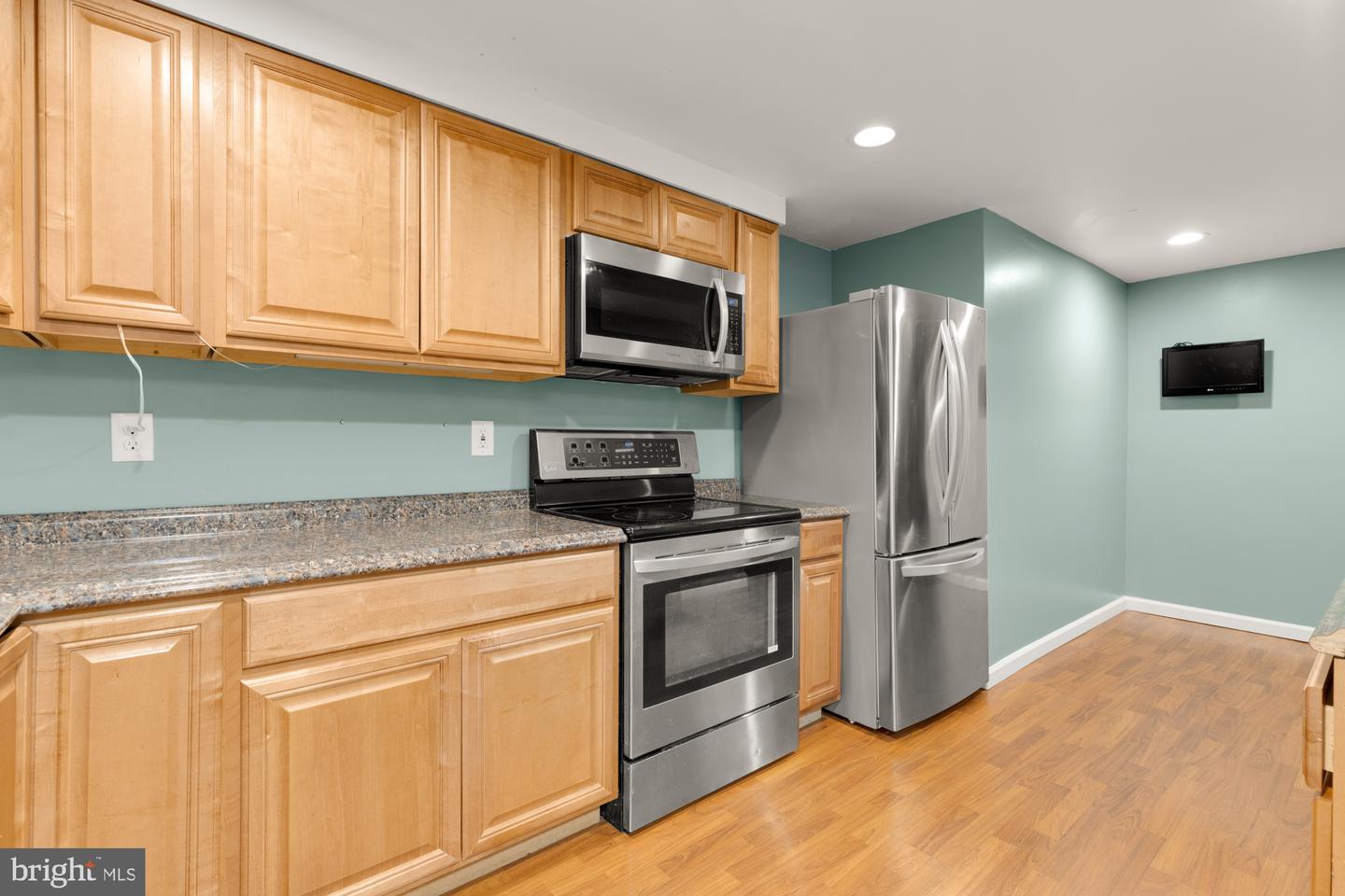 8006 ROCKWOOD CT, SPRINGFIELD, Virginia 22153, 5 Bedrooms Bedrooms, ,3 BathroomsBathrooms,Residential,For sale,8006 ROCKWOOD CT,VAFX2254660 MLS # VAFX2254660