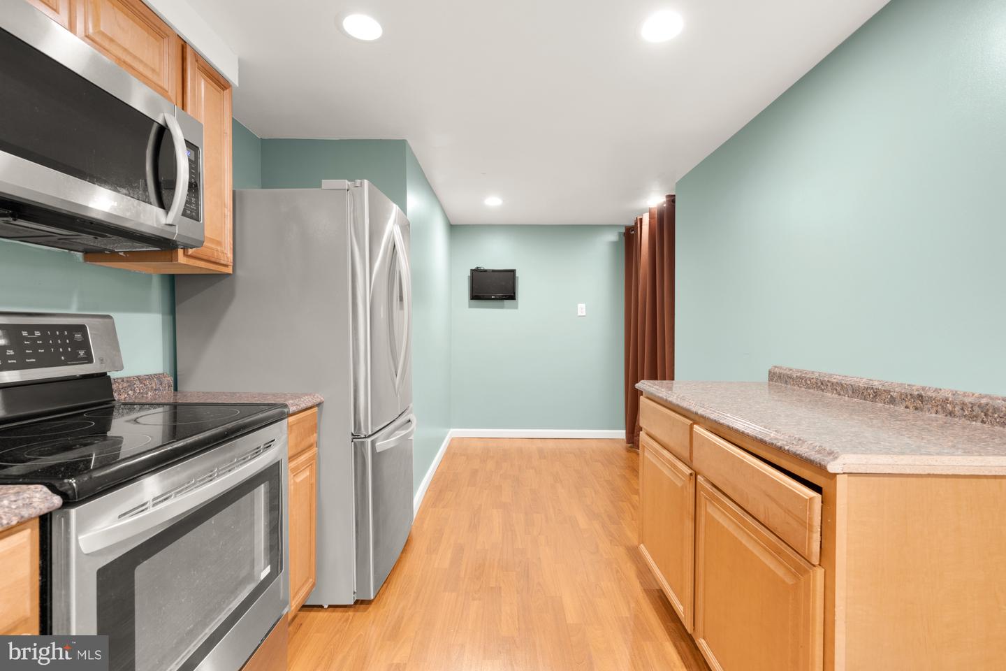 8006 ROCKWOOD CT, SPRINGFIELD, Virginia 22153, 5 Bedrooms Bedrooms, ,3 BathroomsBathrooms,Residential,For sale,8006 ROCKWOOD CT,VAFX2254660 MLS # VAFX2254660