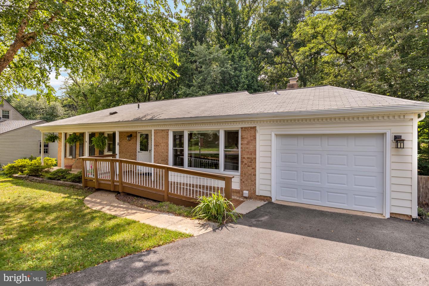 8006 ROCKWOOD CT, SPRINGFIELD, Virginia 22153, 5 Bedrooms Bedrooms, ,3 BathroomsBathrooms,Residential,For sale,8006 ROCKWOOD CT,VAFX2254660 MLS # VAFX2254660