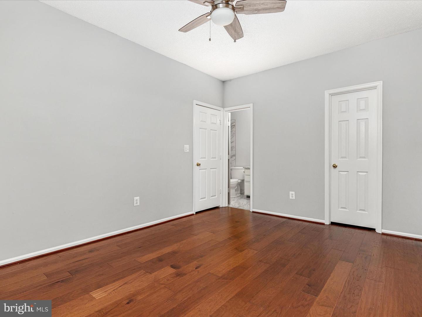 14309 CLIMBING ROSE WAY #204, CENTREVILLE, Virginia 20121, 2 Bedrooms Bedrooms, ,2 BathroomsBathrooms,Residential,For sale,14309 CLIMBING ROSE WAY #204,VAFX2254696 MLS # VAFX2254696