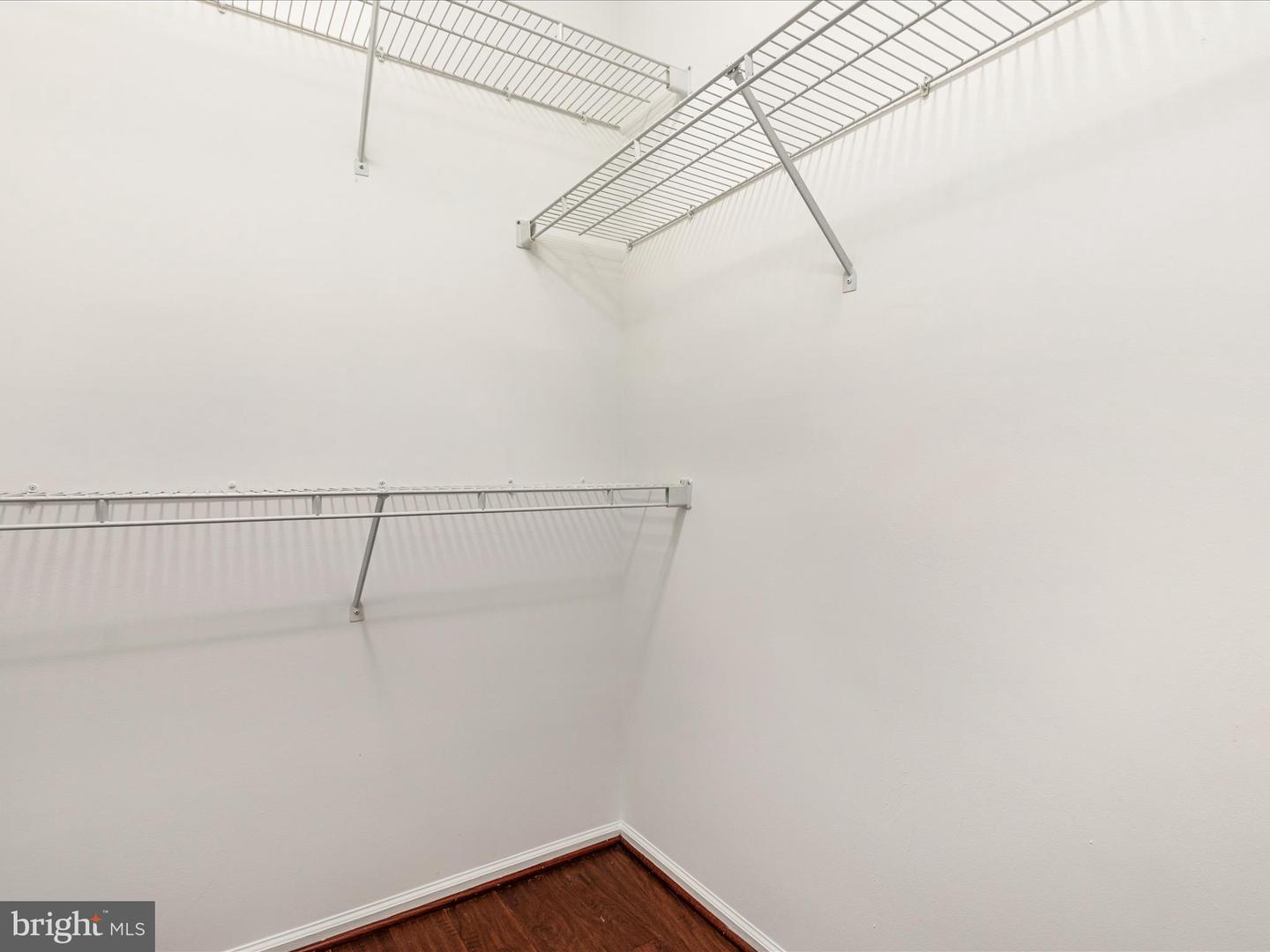 14309 CLIMBING ROSE WAY #204, CENTREVILLE, Virginia 20121, 2 Bedrooms Bedrooms, ,2 BathroomsBathrooms,Residential,For sale,14309 CLIMBING ROSE WAY #204,VAFX2254696 MLS # VAFX2254696