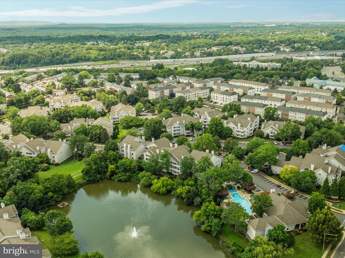 14309 CLIMBING ROSE WAY #204, CENTREVILLE, Virginia 20121, 2 Bedrooms Bedrooms, ,2 BathroomsBathrooms,Residential,For sale,14309 CLIMBING ROSE WAY #204,VAFX2254696 MLS # VAFX2254696