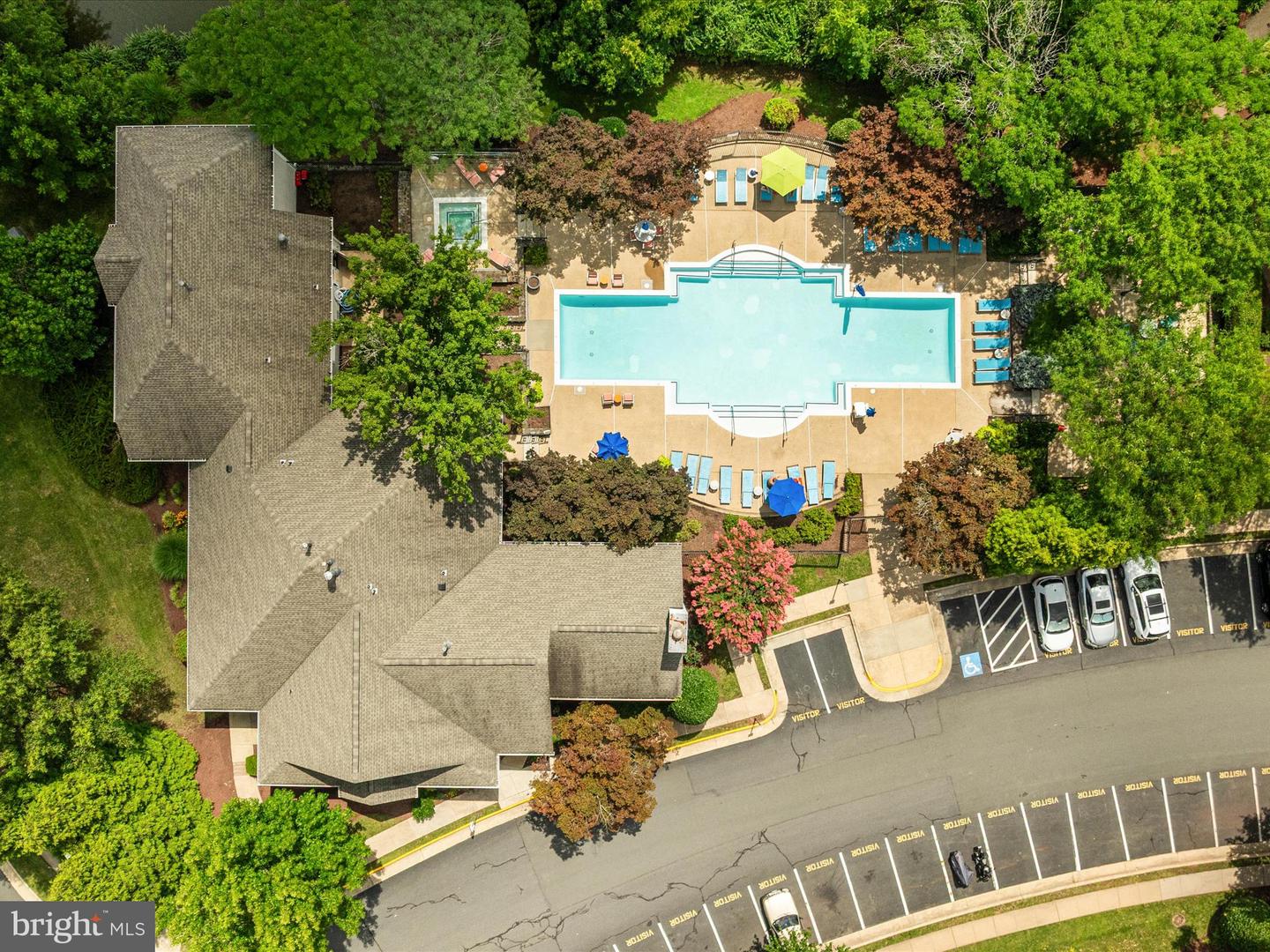 14309 CLIMBING ROSE WAY #204, CENTREVILLE, Virginia 20121, 2 Bedrooms Bedrooms, ,2 BathroomsBathrooms,Residential,For sale,14309 CLIMBING ROSE WAY #204,VAFX2254696 MLS # VAFX2254696