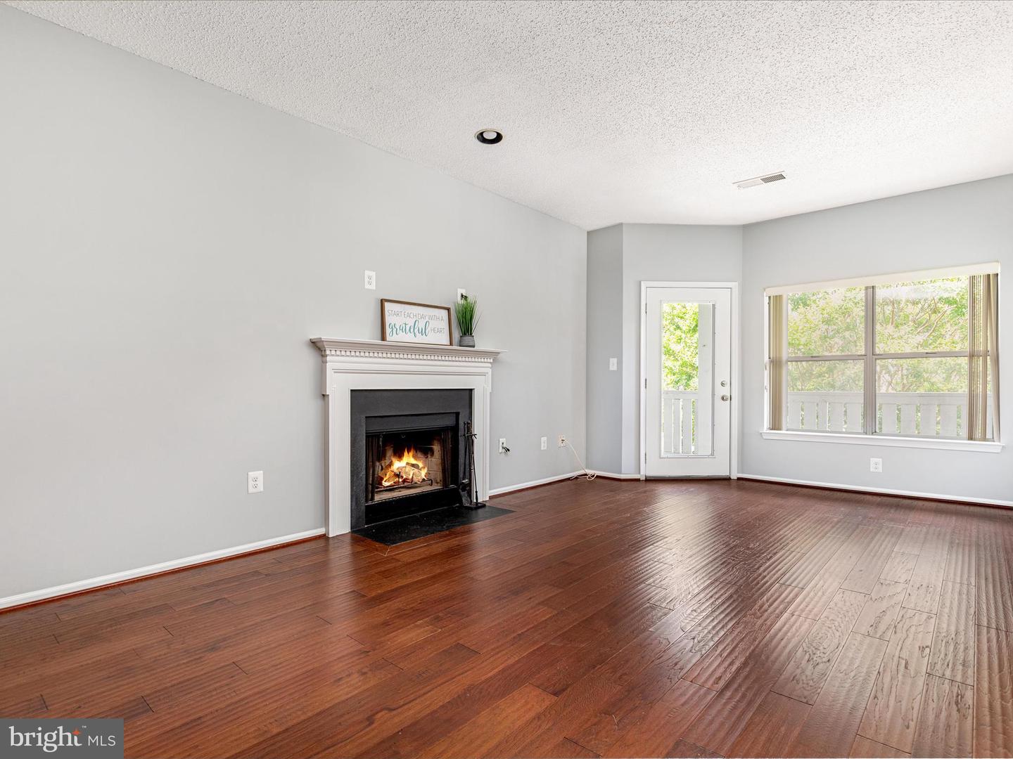 14309 CLIMBING ROSE WAY #204, CENTREVILLE, Virginia 20121, 2 Bedrooms Bedrooms, ,2 BathroomsBathrooms,Residential,For sale,14309 CLIMBING ROSE WAY #204,VAFX2254696 MLS # VAFX2254696