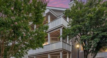 14309 CLIMBING ROSE WAY #204, CENTREVILLE, Virginia 20121, 2 Bedrooms Bedrooms, ,2 BathroomsBathrooms,Residential,For sale,14309 CLIMBING ROSE WAY #204,VAFX2254696 MLS # VAFX2254696