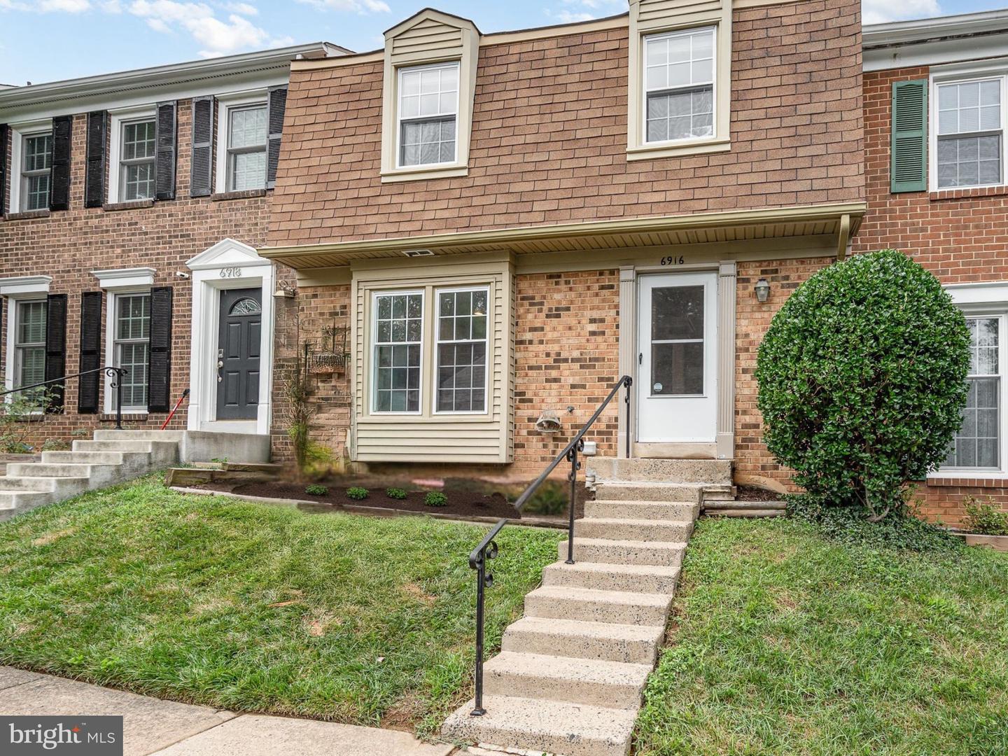 6916 LAFAYETTE PARK DR, ANNANDALE, Virginia 22003, 3 Bedrooms Bedrooms, ,3 BathroomsBathrooms,Residential,For sale,6916 LAFAYETTE PARK DR,VAFX2254768 MLS # VAFX2254768