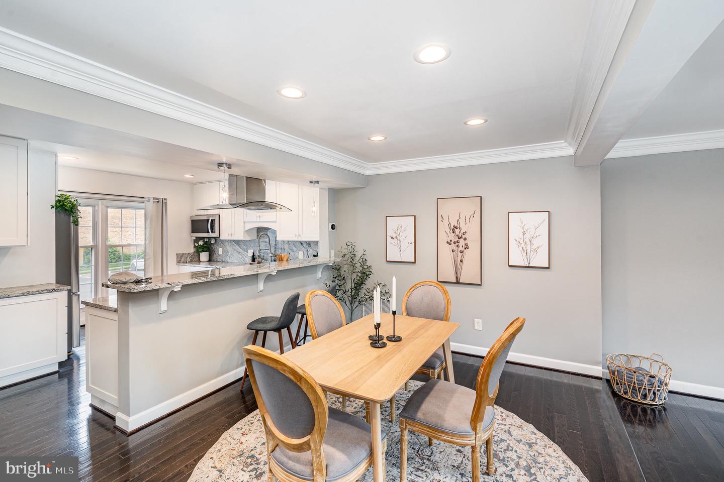 6916 LAFAYETTE PARK DR, ANNANDALE, Virginia 22003, 3 Bedrooms Bedrooms, ,3 BathroomsBathrooms,Residential,For sale,6916 LAFAYETTE PARK DR,VAFX2254768 MLS # VAFX2254768