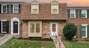 6916 LAFAYETTE PARK DR, ANNANDALE, Virginia 22003, 3 Bedrooms Bedrooms, ,3 BathroomsBathrooms,Residential,For sale,6916 LAFAYETTE PARK DR,VAFX2254768 MLS # VAFX2254768
