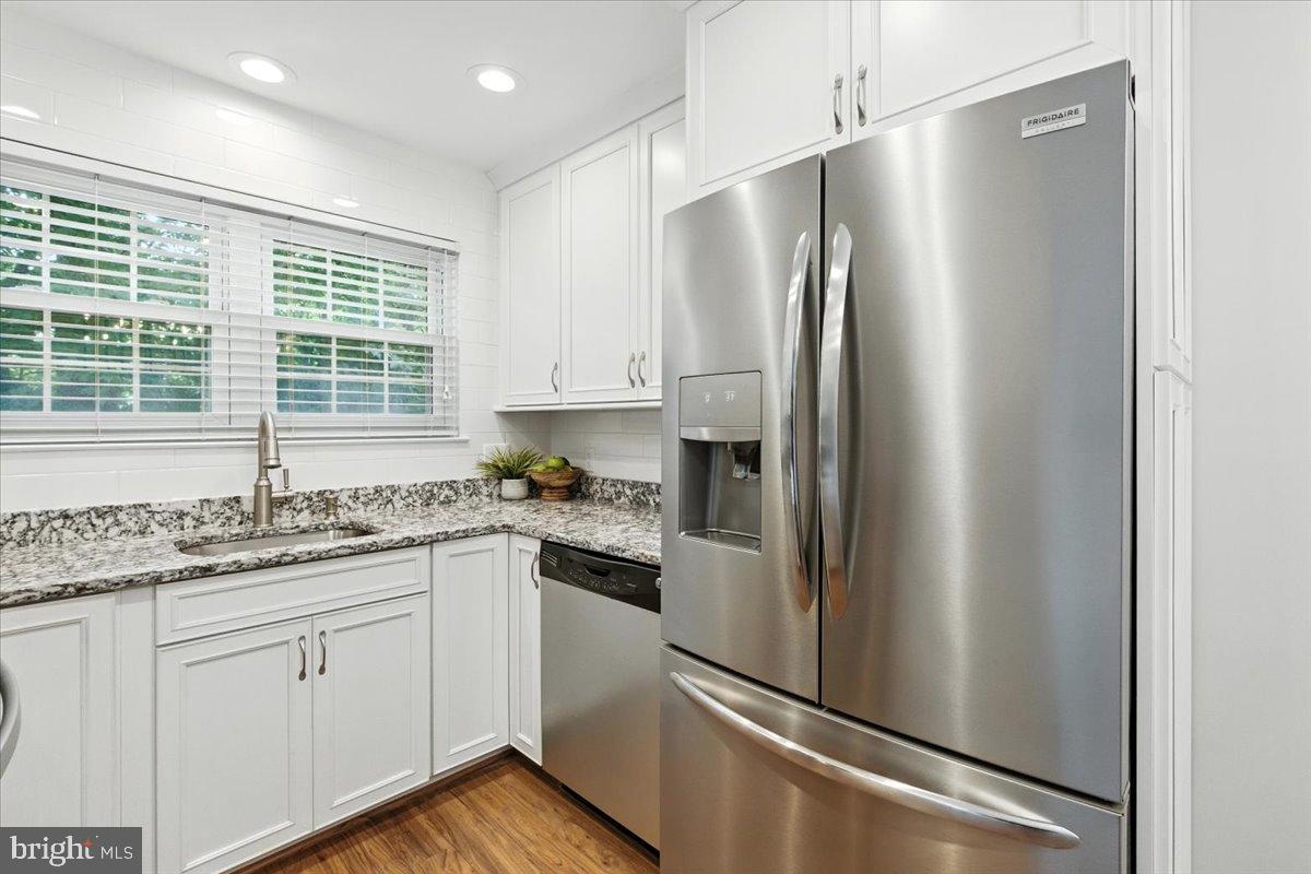 12001 GOLF RIDGE CT #302, FAIRFAX, Virginia 22033, 2 Bedrooms Bedrooms, ,2 BathroomsBathrooms,Residential,For sale,12001 GOLF RIDGE CT #302,VAFX2254772 MLS # VAFX2254772