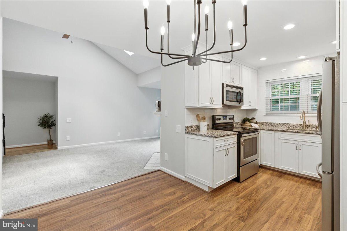 12001 GOLF RIDGE CT #302, FAIRFAX, Virginia 22033, 2 Bedrooms Bedrooms, ,2 BathroomsBathrooms,Residential,For sale,12001 GOLF RIDGE CT #302,VAFX2254772 MLS # VAFX2254772