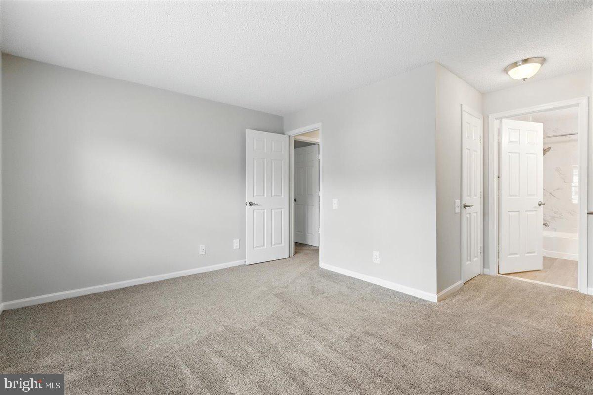 12001 GOLF RIDGE CT #302, FAIRFAX, Virginia 22033, 2 Bedrooms Bedrooms, ,2 BathroomsBathrooms,Residential,For sale,12001 GOLF RIDGE CT #302,VAFX2254772 MLS # VAFX2254772