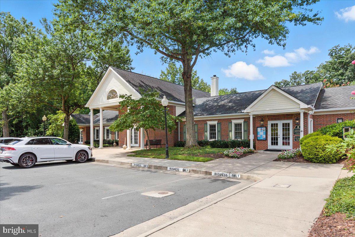 12001 GOLF RIDGE CT #302, FAIRFAX, Virginia 22033, 2 Bedrooms Bedrooms, ,2 BathroomsBathrooms,Residential,For sale,12001 GOLF RIDGE CT #302,VAFX2254772 MLS # VAFX2254772