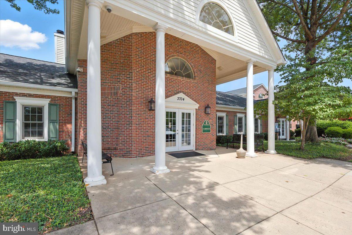 12001 GOLF RIDGE CT #302, FAIRFAX, Virginia 22033, 2 Bedrooms Bedrooms, ,2 BathroomsBathrooms,Residential,For sale,12001 GOLF RIDGE CT #302,VAFX2254772 MLS # VAFX2254772