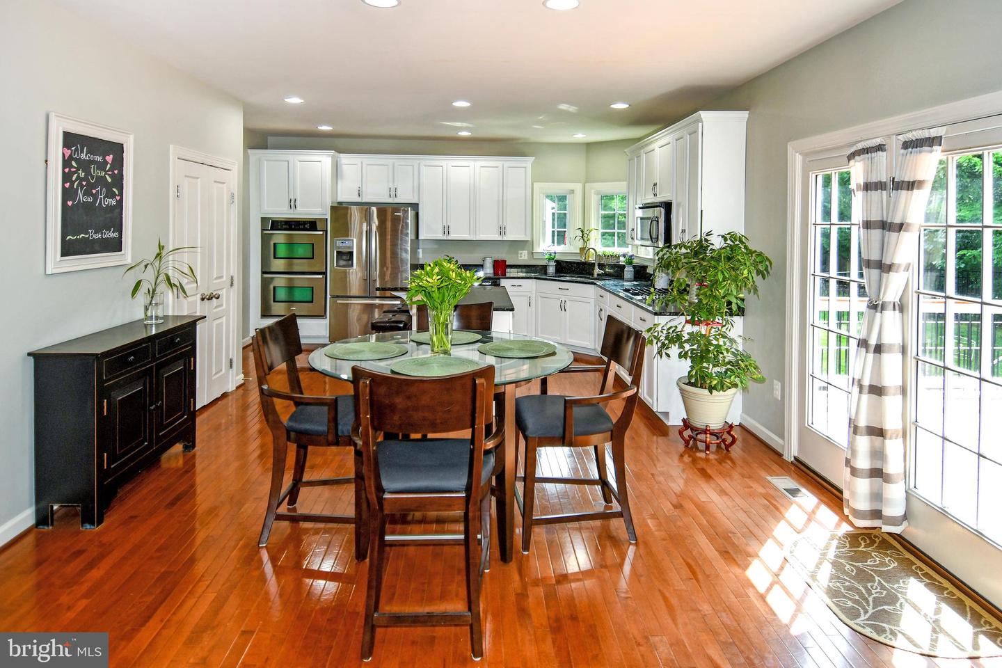 5611 VICTORY LOOP, MANASSAS, Virginia 20112, 4 Bedrooms Bedrooms, ,4 BathroomsBathrooms,Residential,For sale,5611 VICTORY LOOP,VAPW2098966 MLS # VAPW2098966