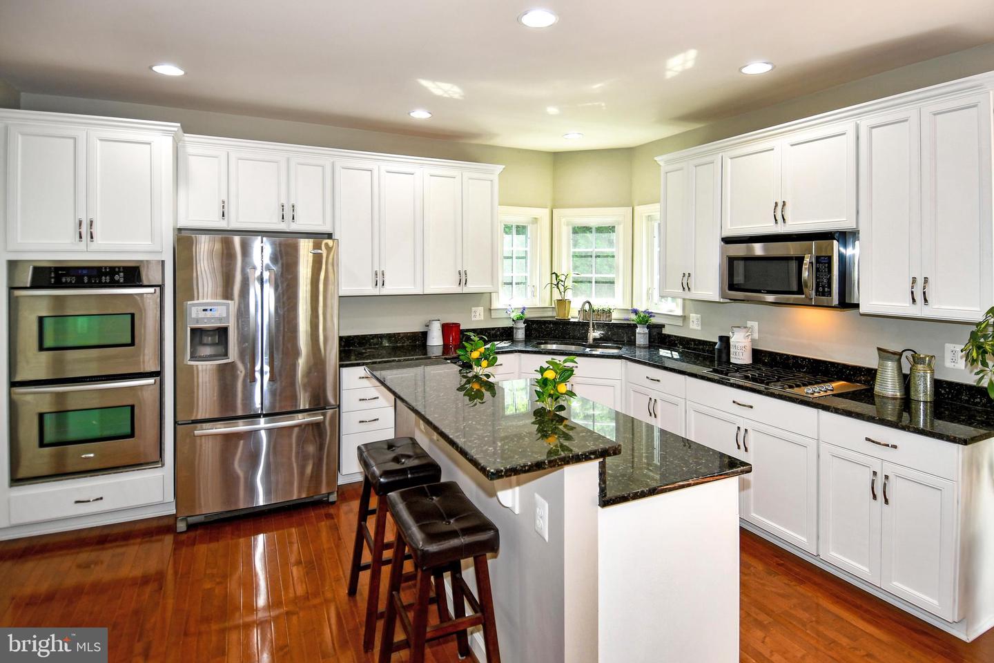 5611 VICTORY LOOP, MANASSAS, Virginia 20112, 4 Bedrooms Bedrooms, ,4 BathroomsBathrooms,Residential,For sale,5611 VICTORY LOOP,VAPW2098966 MLS # VAPW2098966