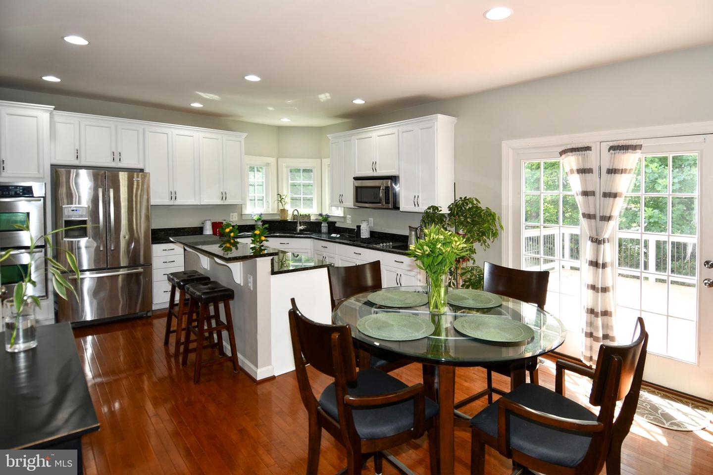 5611 VICTORY LOOP, MANASSAS, Virginia 20112, 4 Bedrooms Bedrooms, ,4 BathroomsBathrooms,Residential,For sale,5611 VICTORY LOOP,VAPW2098966 MLS # VAPW2098966