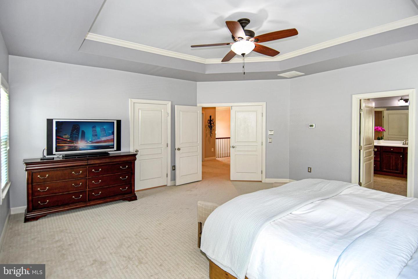 5611 VICTORY LOOP, MANASSAS, Virginia 20112, 4 Bedrooms Bedrooms, ,4 BathroomsBathrooms,Residential,For sale,5611 VICTORY LOOP,VAPW2098966 MLS # VAPW2098966