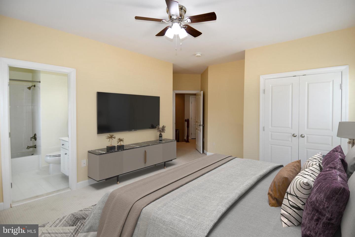 5611 VICTORY LOOP, MANASSAS, Virginia 20112, 4 Bedrooms Bedrooms, ,4 BathroomsBathrooms,Residential,For sale,5611 VICTORY LOOP,VAPW2098966 MLS # VAPW2098966