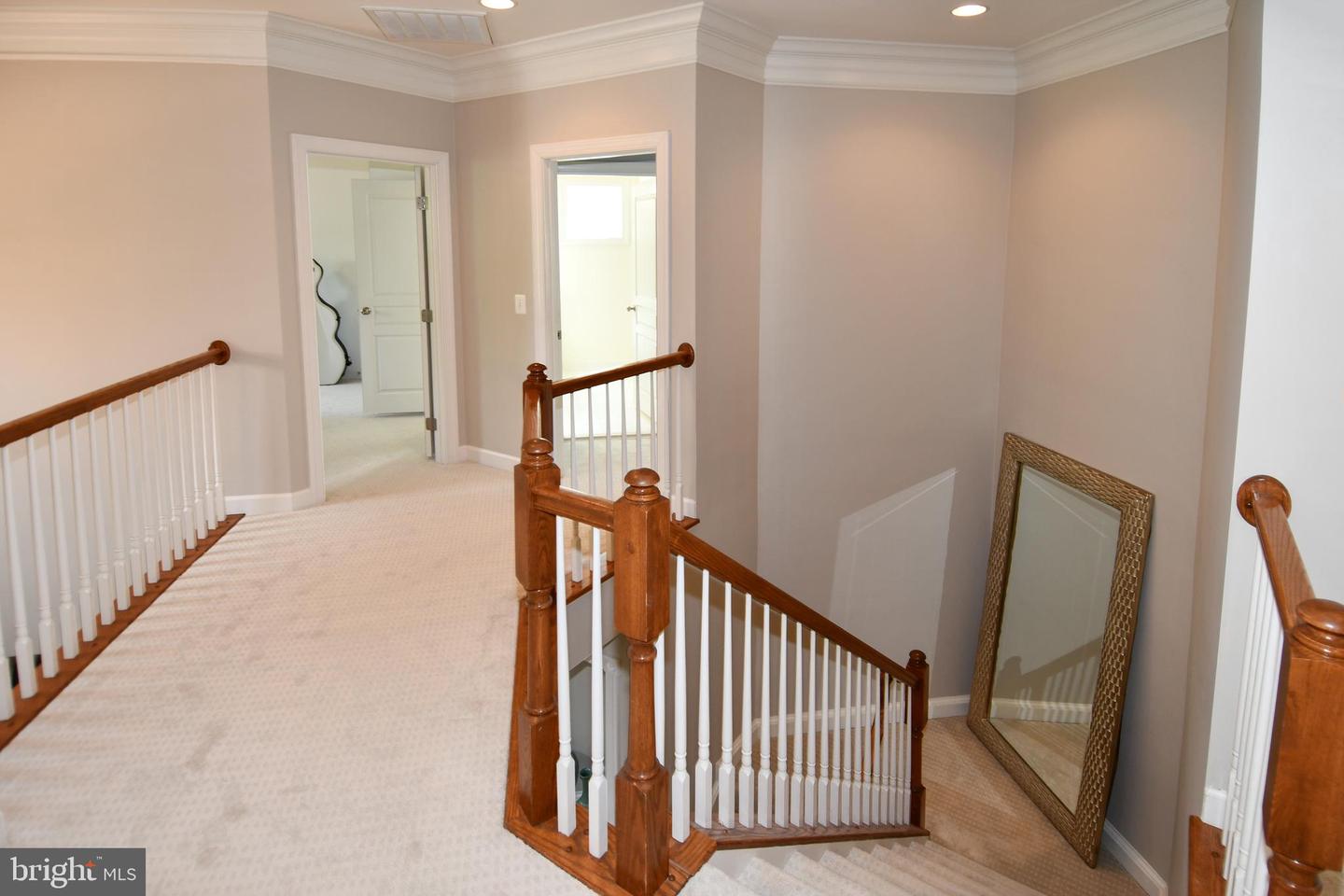 5611 VICTORY LOOP, MANASSAS, Virginia 20112, 4 Bedrooms Bedrooms, ,4 BathroomsBathrooms,Residential,For sale,5611 VICTORY LOOP,VAPW2098966 MLS # VAPW2098966