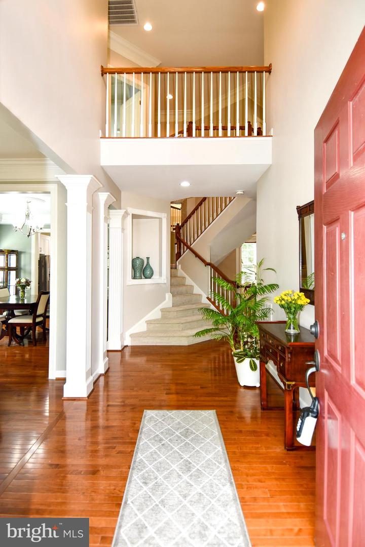5611 VICTORY LOOP, MANASSAS, Virginia 20112, 4 Bedrooms Bedrooms, ,4 BathroomsBathrooms,Residential,For sale,5611 VICTORY LOOP,VAPW2098966 MLS # VAPW2098966