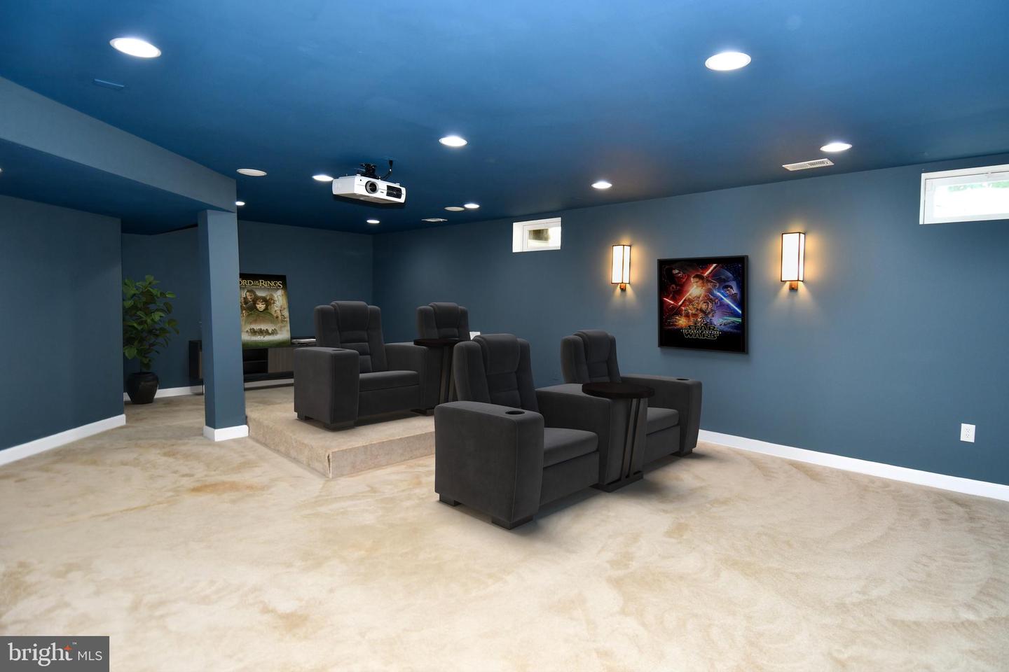 5611 VICTORY LOOP, MANASSAS, Virginia 20112, 4 Bedrooms Bedrooms, ,4 BathroomsBathrooms,Residential,For sale,5611 VICTORY LOOP,VAPW2098966 MLS # VAPW2098966