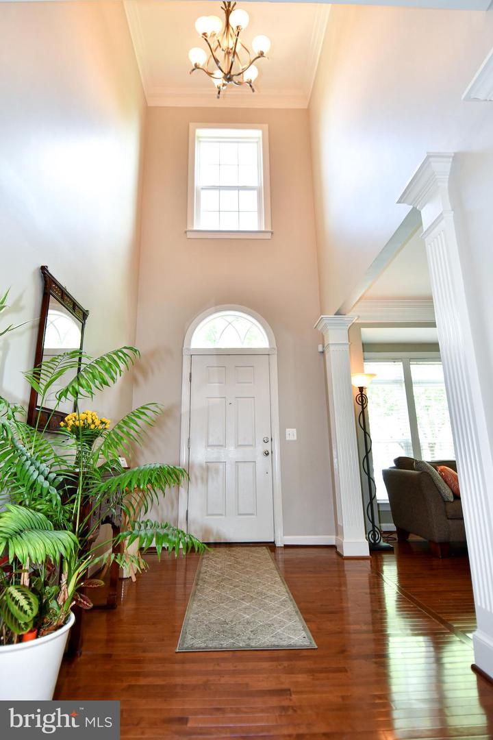 5611 VICTORY LOOP, MANASSAS, Virginia 20112, 4 Bedrooms Bedrooms, ,4 BathroomsBathrooms,Residential,For sale,5611 VICTORY LOOP,VAPW2098966 MLS # VAPW2098966