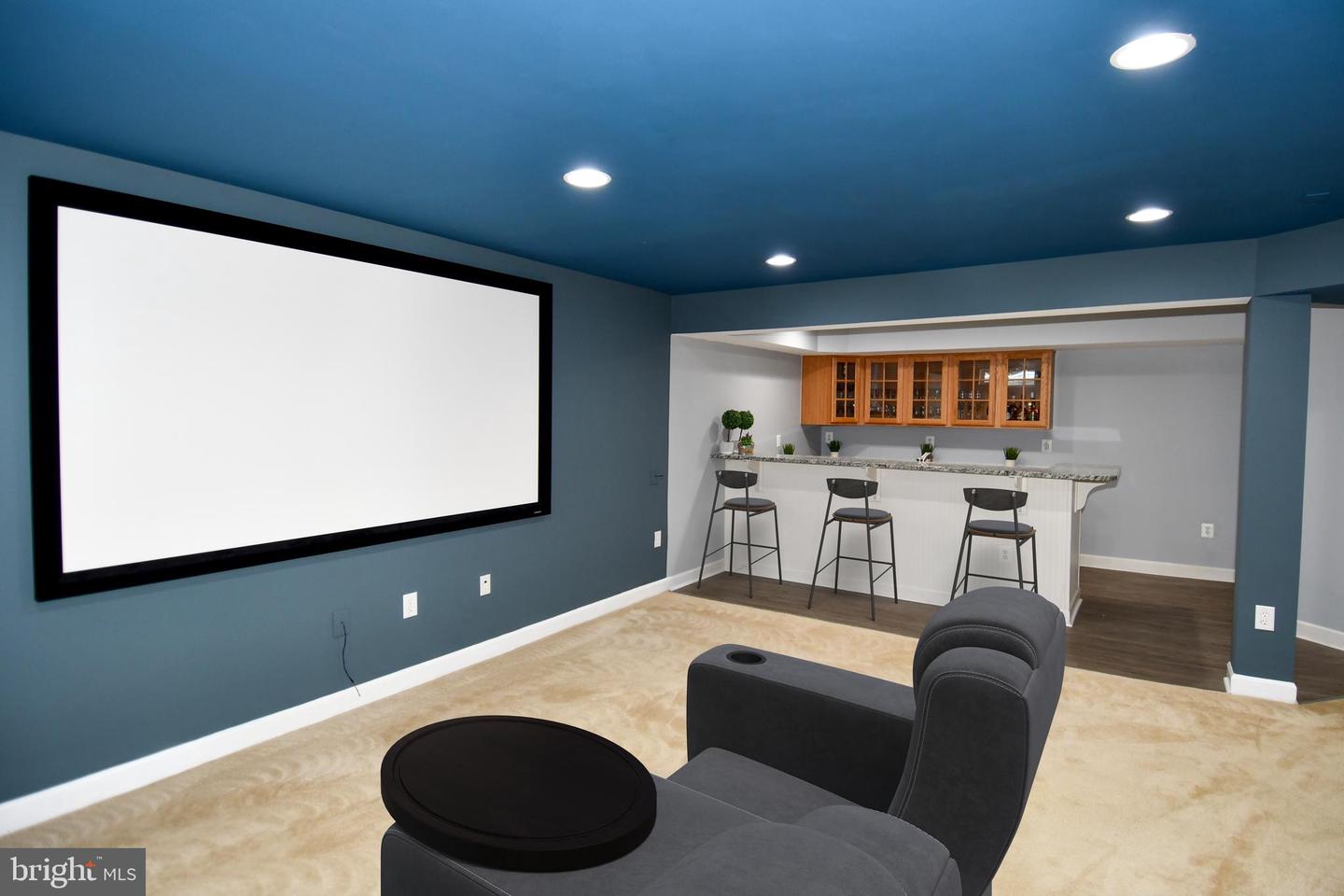 5611 VICTORY LOOP, MANASSAS, Virginia 20112, 4 Bedrooms Bedrooms, ,4 BathroomsBathrooms,Residential,For sale,5611 VICTORY LOOP,VAPW2098966 MLS # VAPW2098966