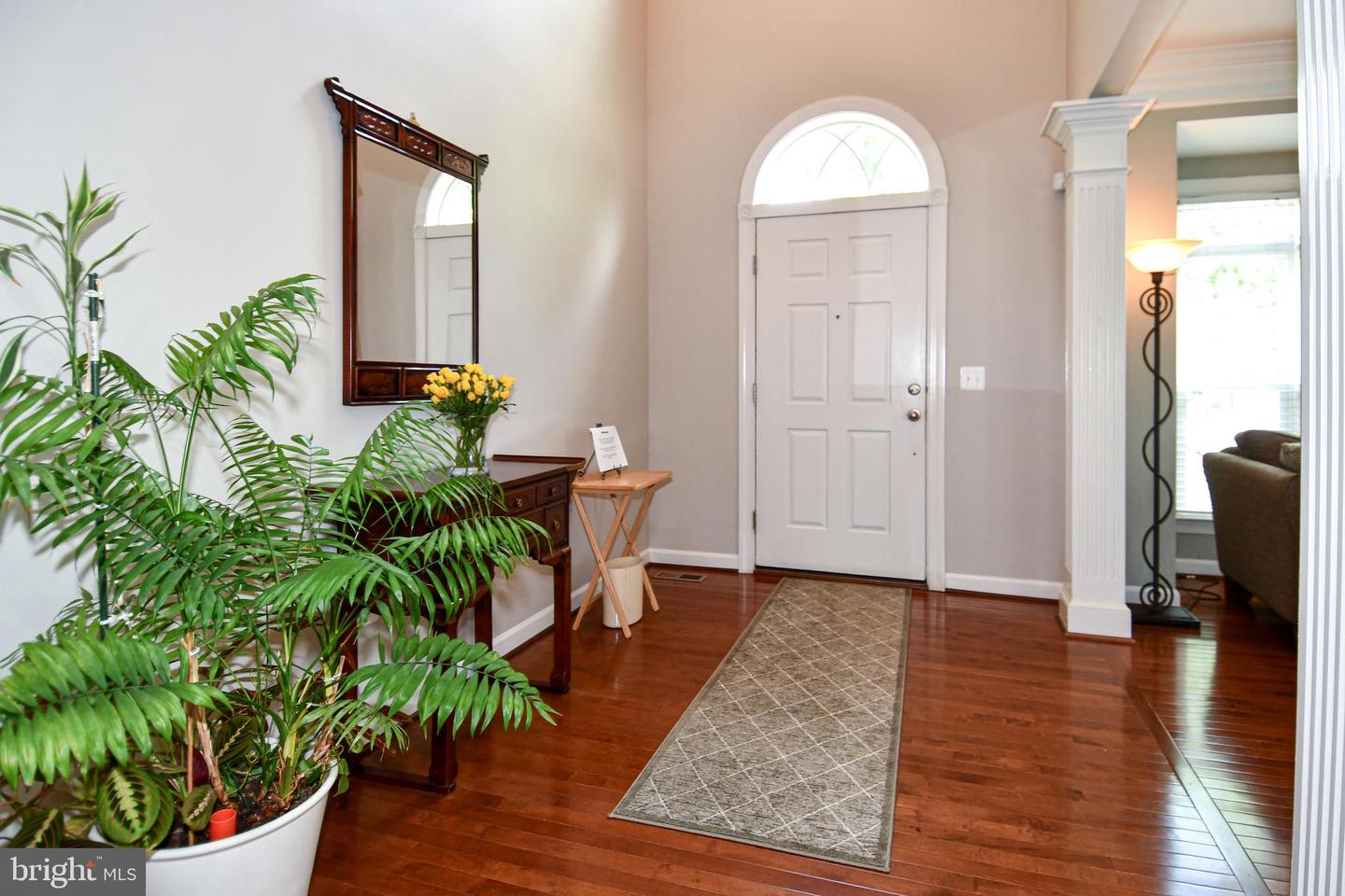 5611 VICTORY LOOP, MANASSAS, Virginia 20112, 4 Bedrooms Bedrooms, ,4 BathroomsBathrooms,Residential,For sale,5611 VICTORY LOOP,VAPW2098966 MLS # VAPW2098966