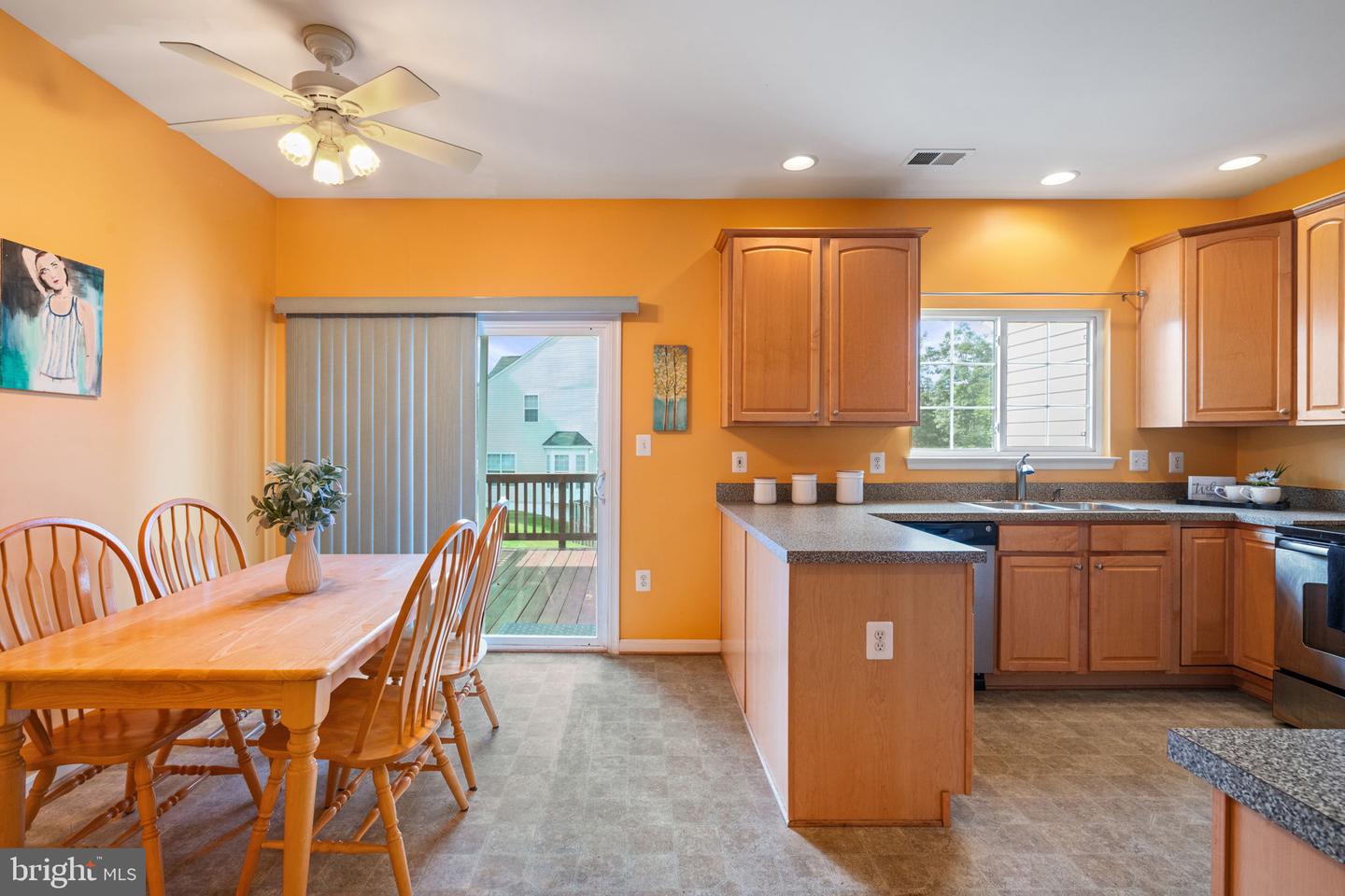 12311 JARROW LN, BRISTOW, Virginia 20136, 3 Bedrooms Bedrooms, ,2 BathroomsBathrooms,Residential,For sale,12311 JARROW LN,VAPW2098972 MLS # VAPW2098972