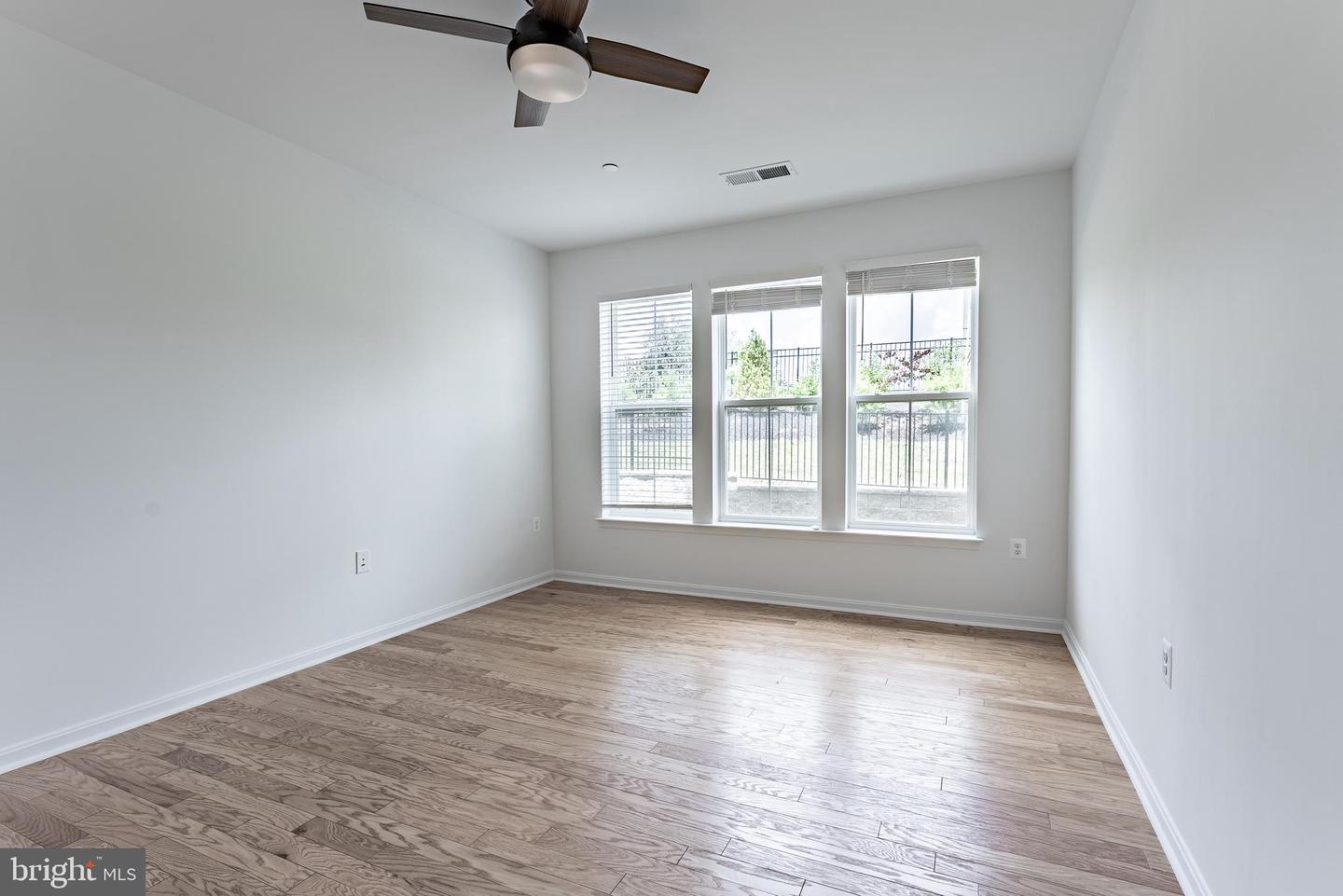 3700 HAVERTILL LN #104, WOODBRIDGE, Virginia 22193, 2 Bedrooms Bedrooms, ,2 BathroomsBathrooms,Residential,For sale,3700 HAVERTILL LN #104,VAPW2098846 MLS # VAPW2098846