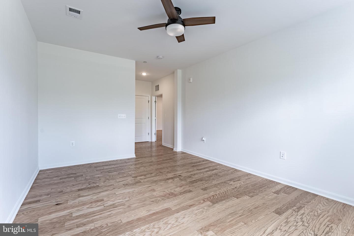3700 HAVERTILL LN #104, WOODBRIDGE, Virginia 22193, 2 Bedrooms Bedrooms, ,2 BathroomsBathrooms,Residential,For sale,3700 HAVERTILL LN #104,VAPW2098846 MLS # VAPW2098846