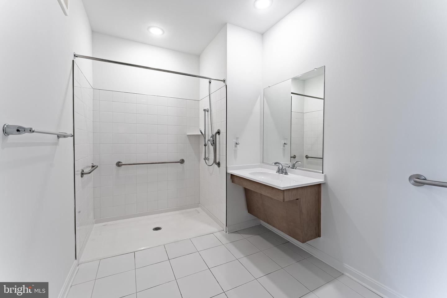 3700 HAVERTILL LN #104, WOODBRIDGE, Virginia 22193, 2 Bedrooms Bedrooms, ,2 BathroomsBathrooms,Residential,For sale,3700 HAVERTILL LN #104,VAPW2098846 MLS # VAPW2098846