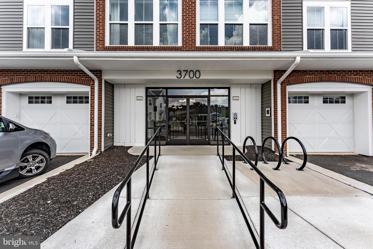 3700 HAVERTILL LN #104, WOODBRIDGE, Virginia 22193, 2 Bedrooms Bedrooms, ,2 BathroomsBathrooms,Residential,For sale,3700 HAVERTILL LN #104,VAPW2098846 MLS # VAPW2098846