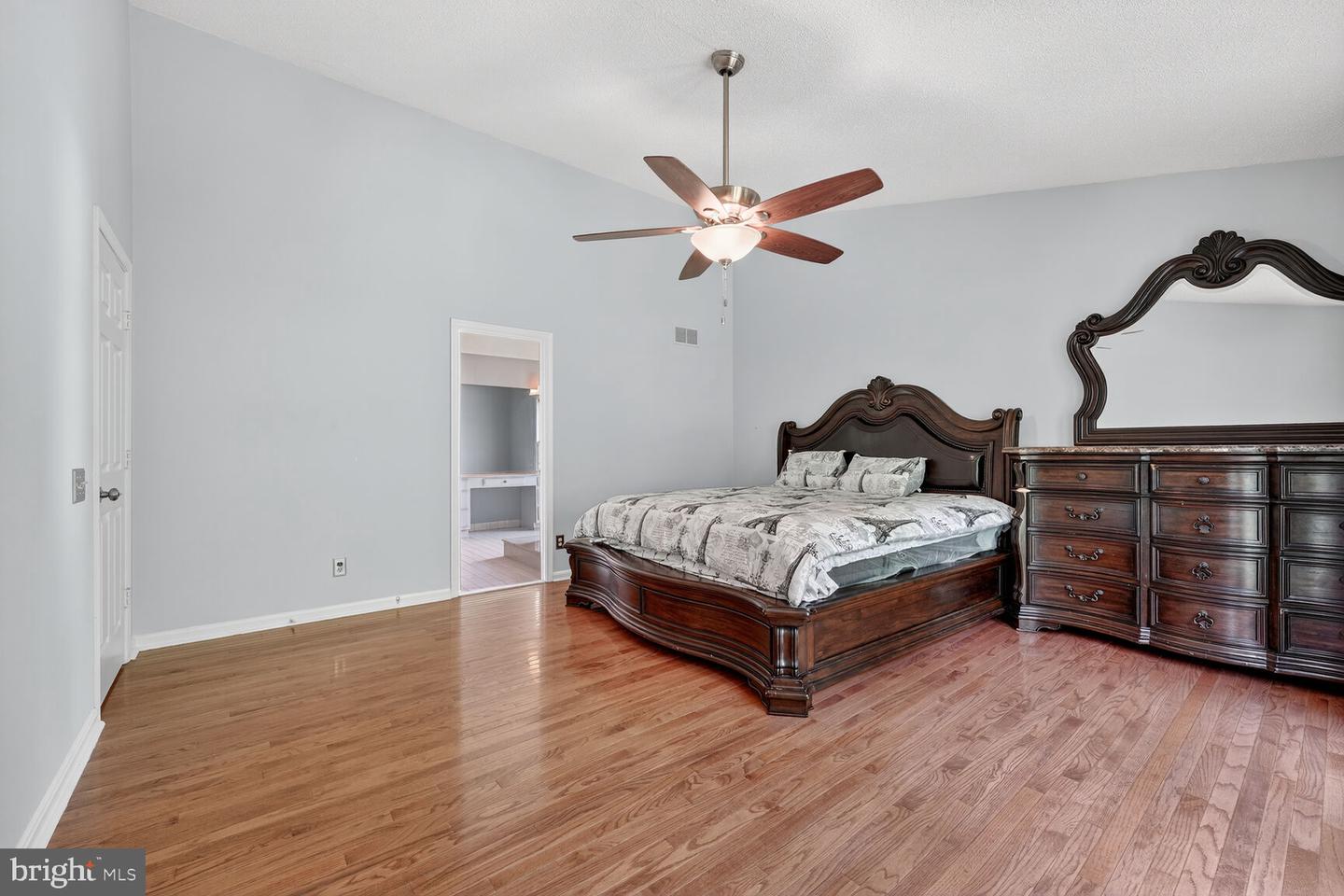 2902 CHEVOIT HILL CT, WOODBRIDGE, Virginia 22191, 4 Bedrooms Bedrooms, ,2 BathroomsBathrooms,Residential,For sale,2902 CHEVOIT HILL CT,VAPW2098984 MLS # VAPW2098984