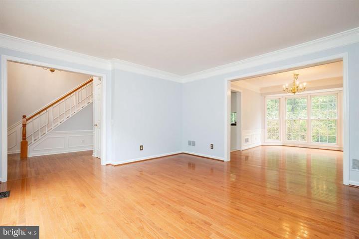 2902 CHEVOIT HILL CT, WOODBRIDGE, Virginia 22191, 4 Bedrooms Bedrooms, ,2 BathroomsBathrooms,Residential,For sale,2902 CHEVOIT HILL CT,VAPW2098984 MLS # VAPW2098984