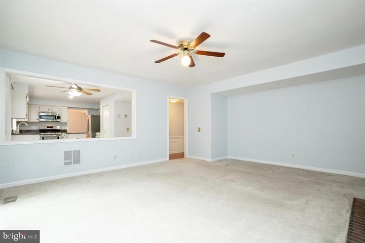 2902 CHEVOIT HILL CT, WOODBRIDGE, Virginia 22191, 4 Bedrooms Bedrooms, ,2 BathroomsBathrooms,Residential,For sale,2902 CHEVOIT HILL CT,VAPW2098984 MLS # VAPW2098984